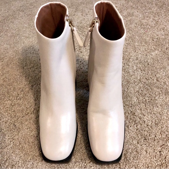 “NEW” Tory Burch Ruby Bootie - Picture 5 of 10